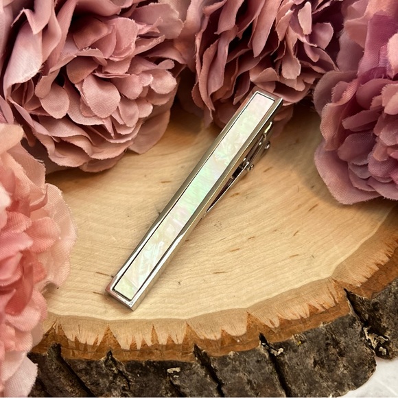 Elegant Mother of Pearl 3 Pcs Set Cufflinks & Tie Clip - Picture 15 of 17